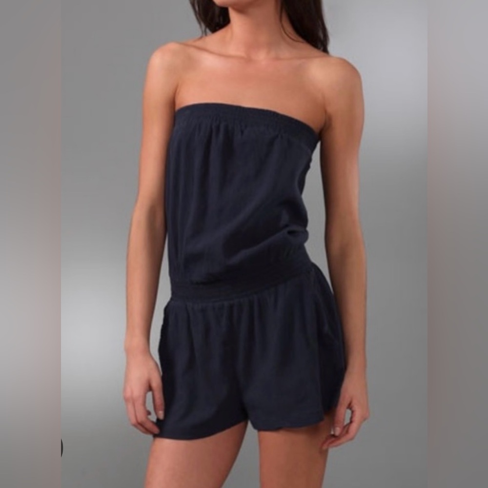 Italian sleeveless romper/ 6-8 US size
